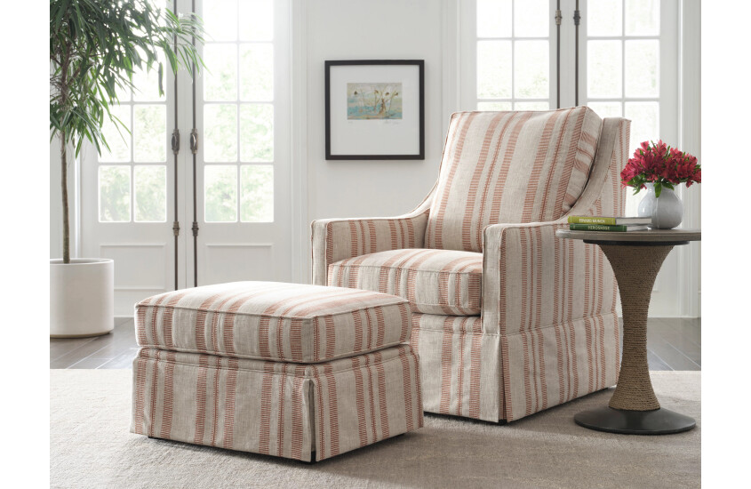 SLOANE OTTOMAN Room