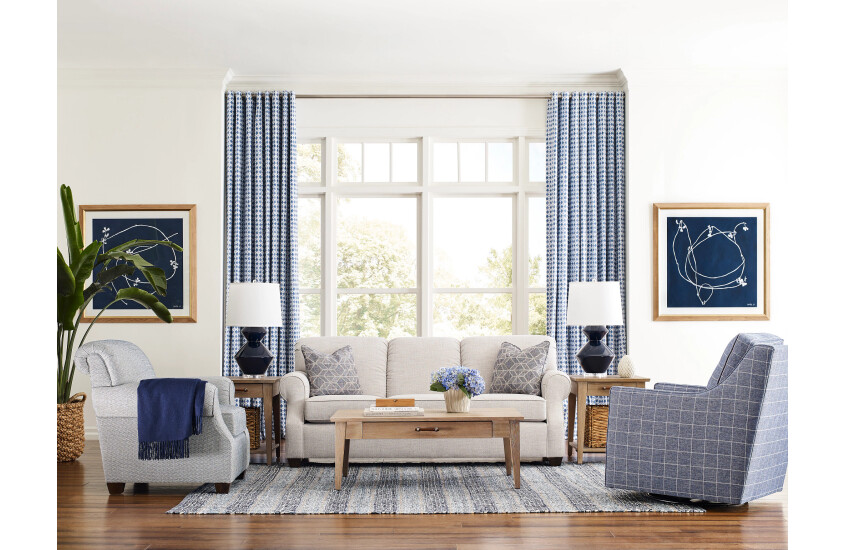 LYNCHBURG SOFA Room